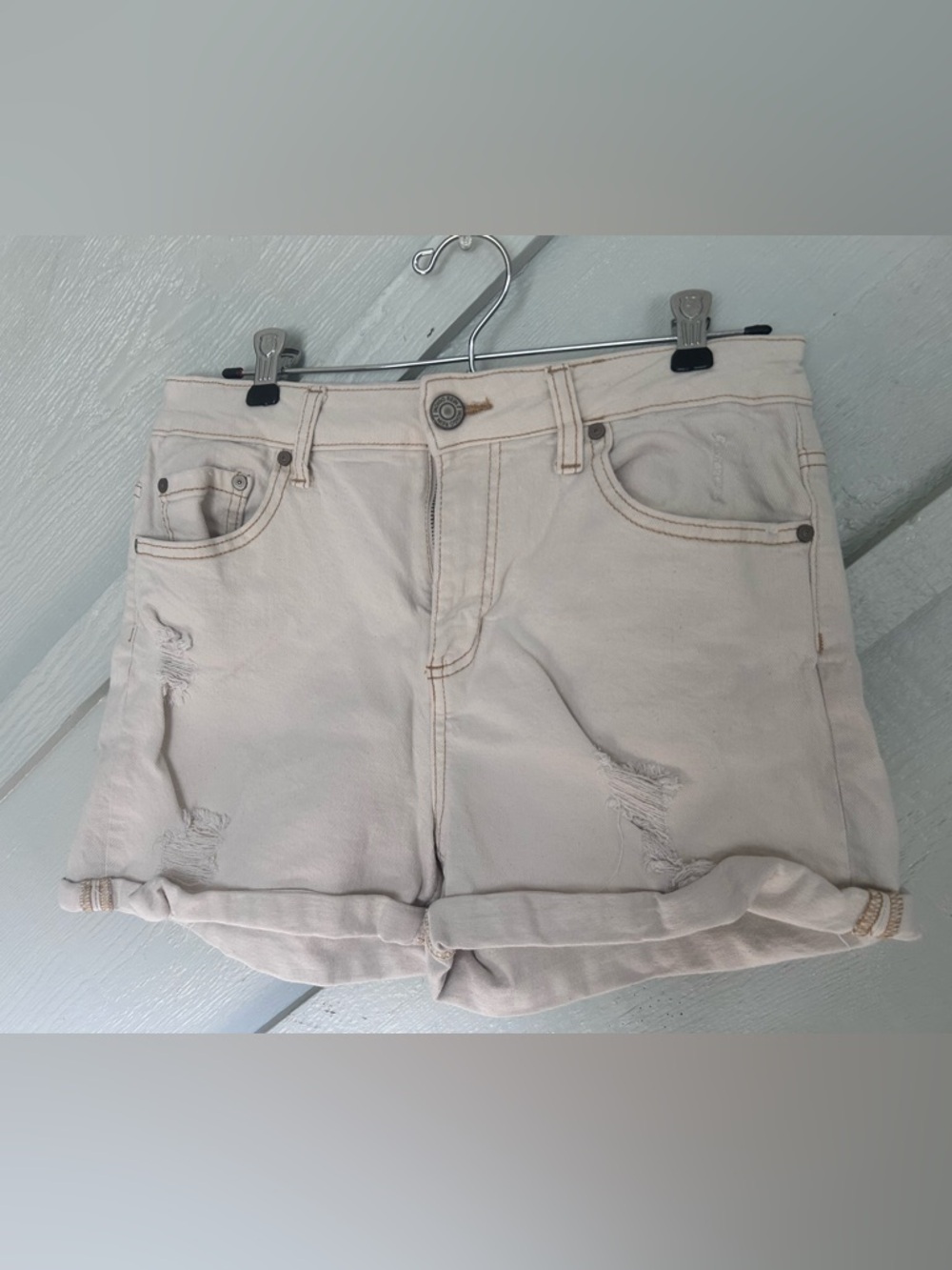 Indigo Rein Cream Distressed Rolled-Hem Jean Shorts